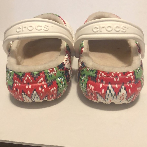 Crocs Unisex-Adult Classic Lined Holiday Charm Clog - Picture 5 of 7